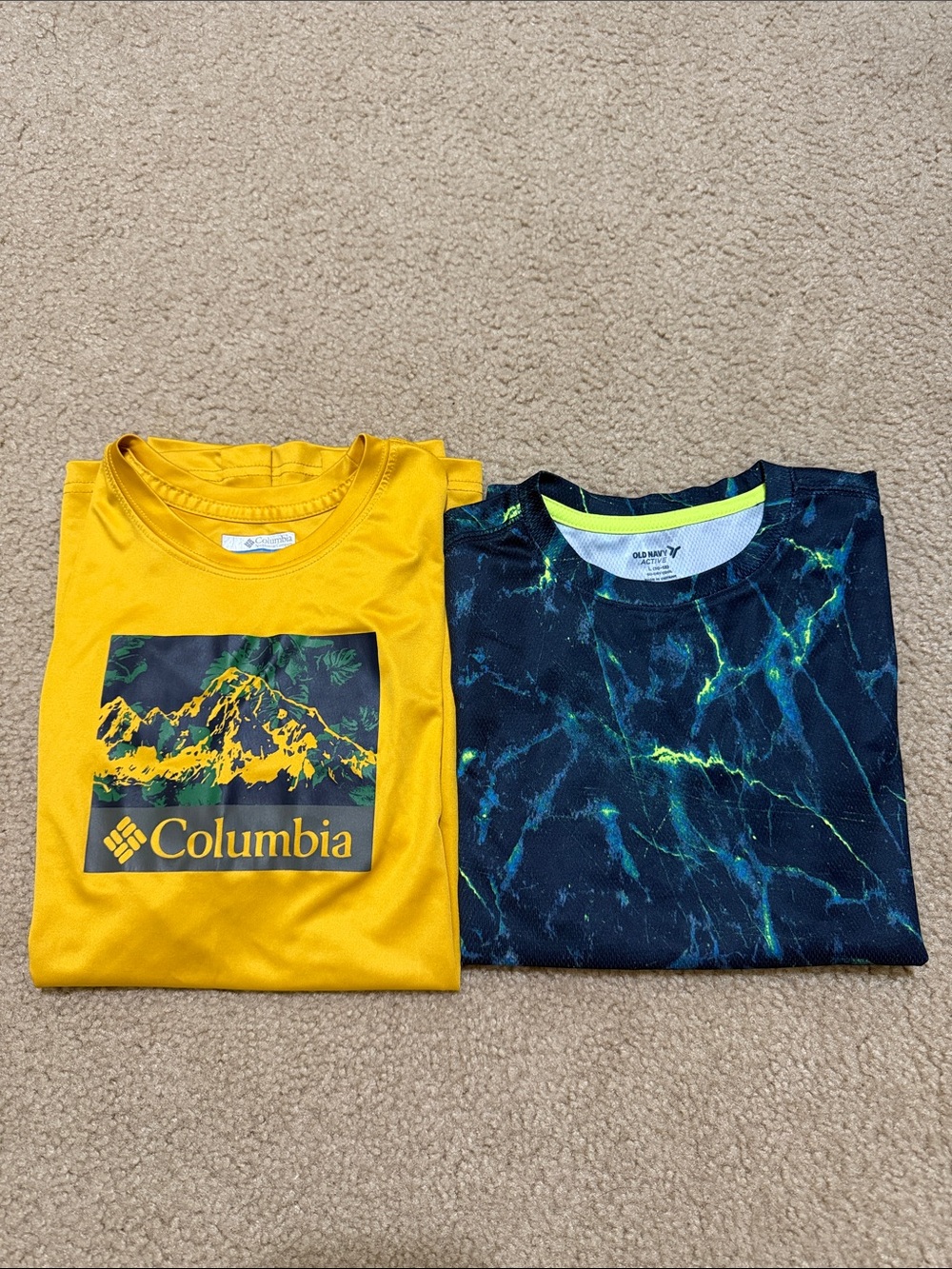 Columbia & Old Navy  boys quick dry tops sz L